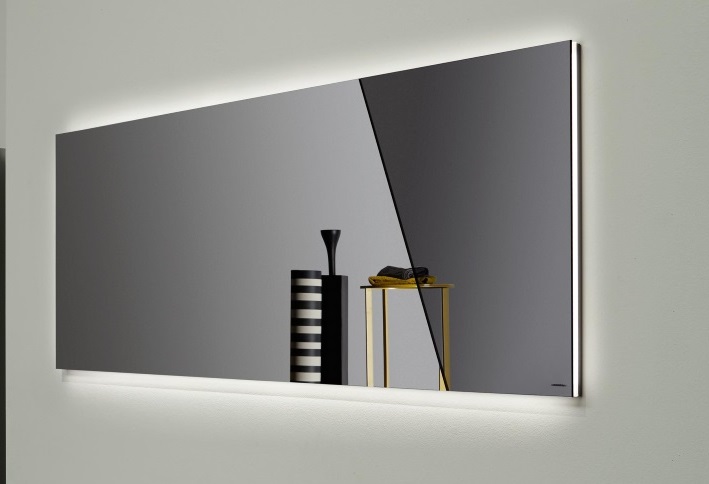 Зеркало со светодиодной подсветкой 136 см Antonio Lupi арт. APICE50W  L136
